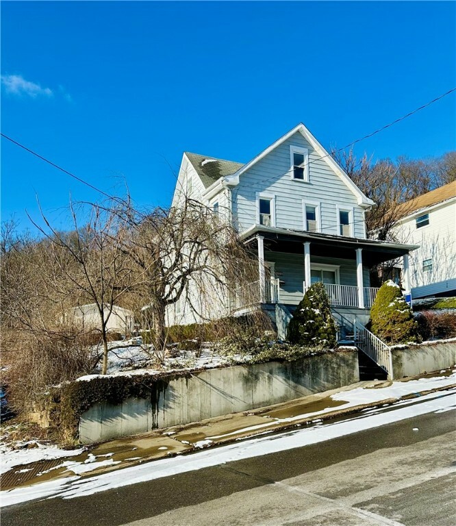 Property Photo:  403 25th St  PA 15132 