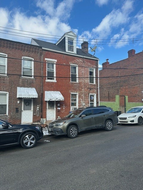 Property Photo: 3501-3505 Leech St PA 15201