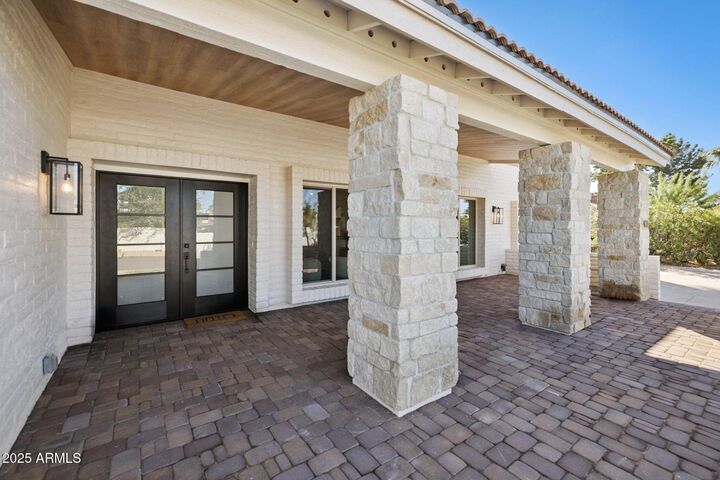 Property Photo: 9031 N 83rd Way AZ 85258