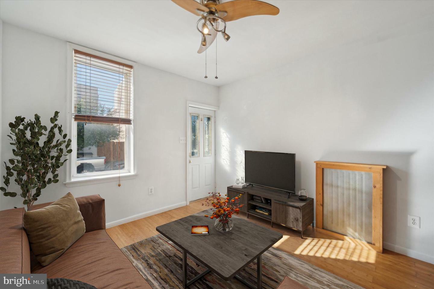 Property Photo:  2433 E Dauphin Street  PA 19125 