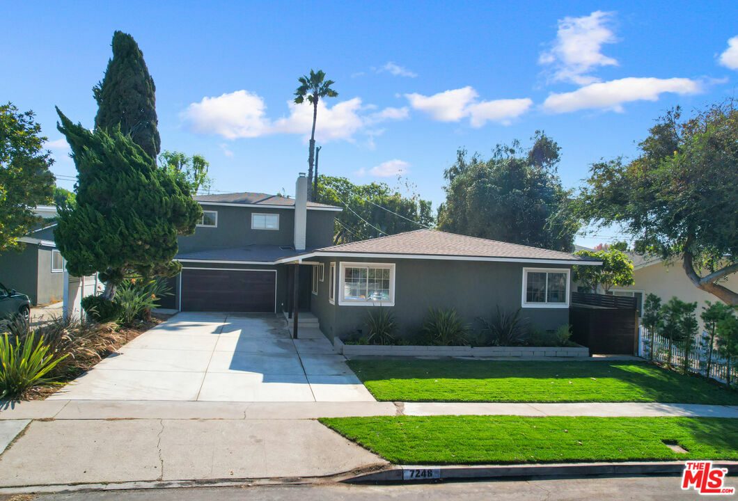 Property Photo:  7248  W 88th Pl  CA 90045 