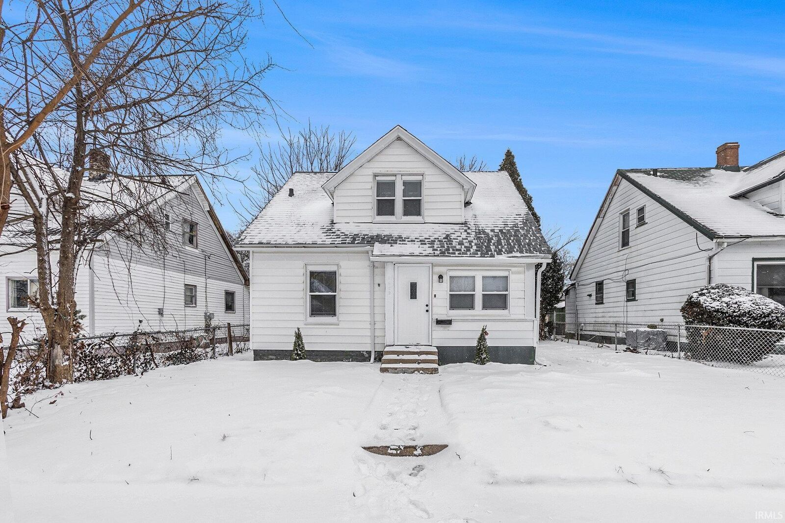 Property Photo:  1622 S Scott Street  IN 46613 