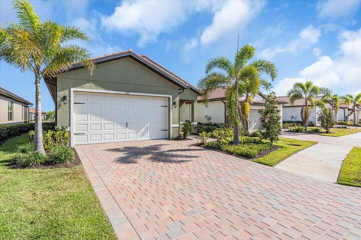 Property Photo: 232 Teramo Way FL 34275