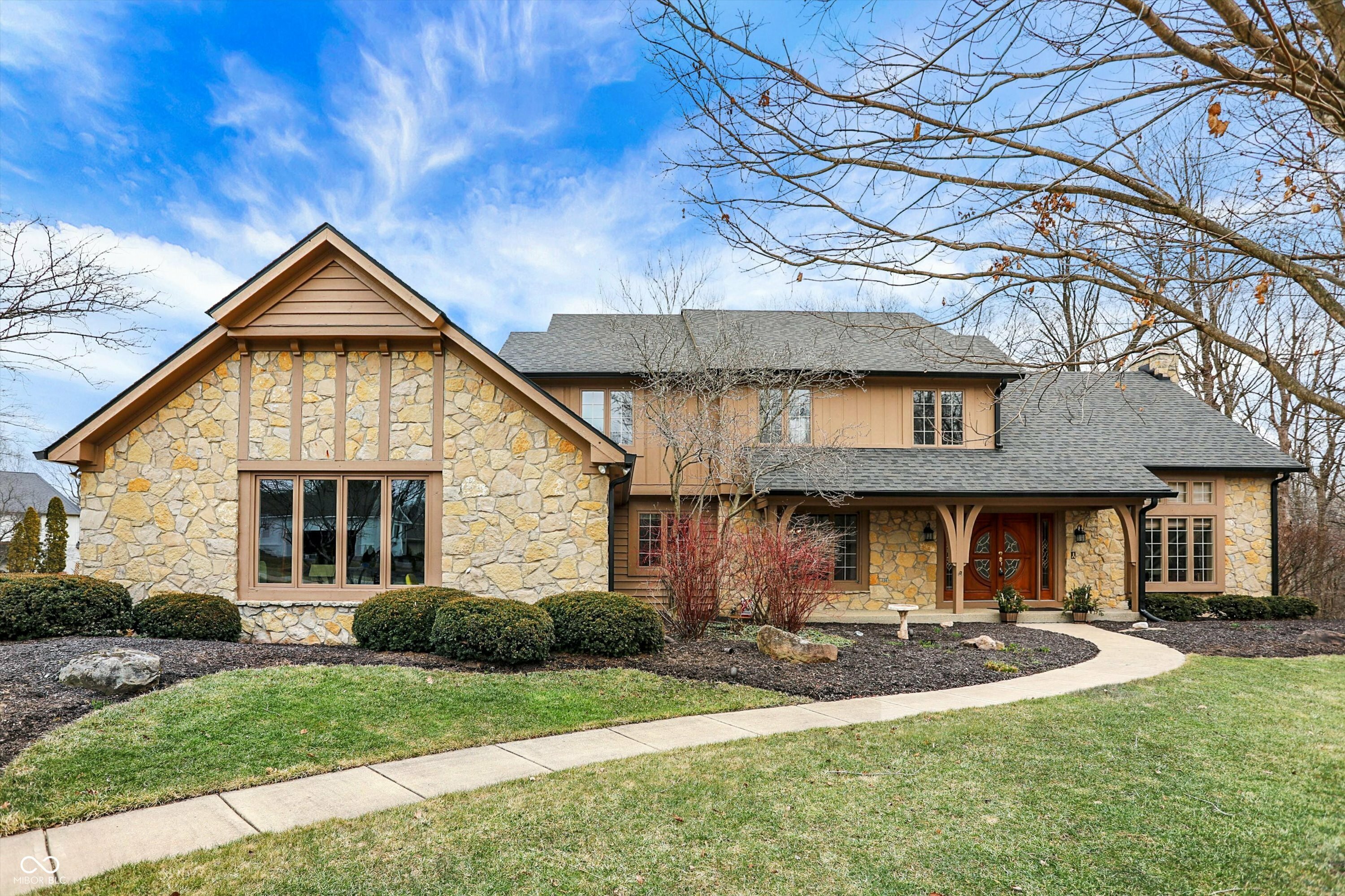 105 S Maxwell Court  Zionsville IN 46077 photo