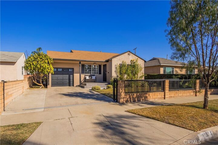 Property Photo:  11513 Claymore Street  CA 90670 