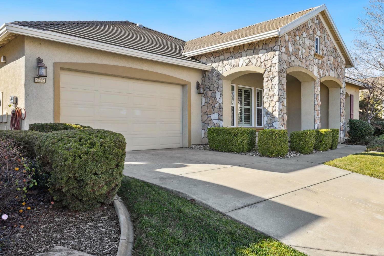 Property Photo:  2724 Ingleton Lane  CA 95835 