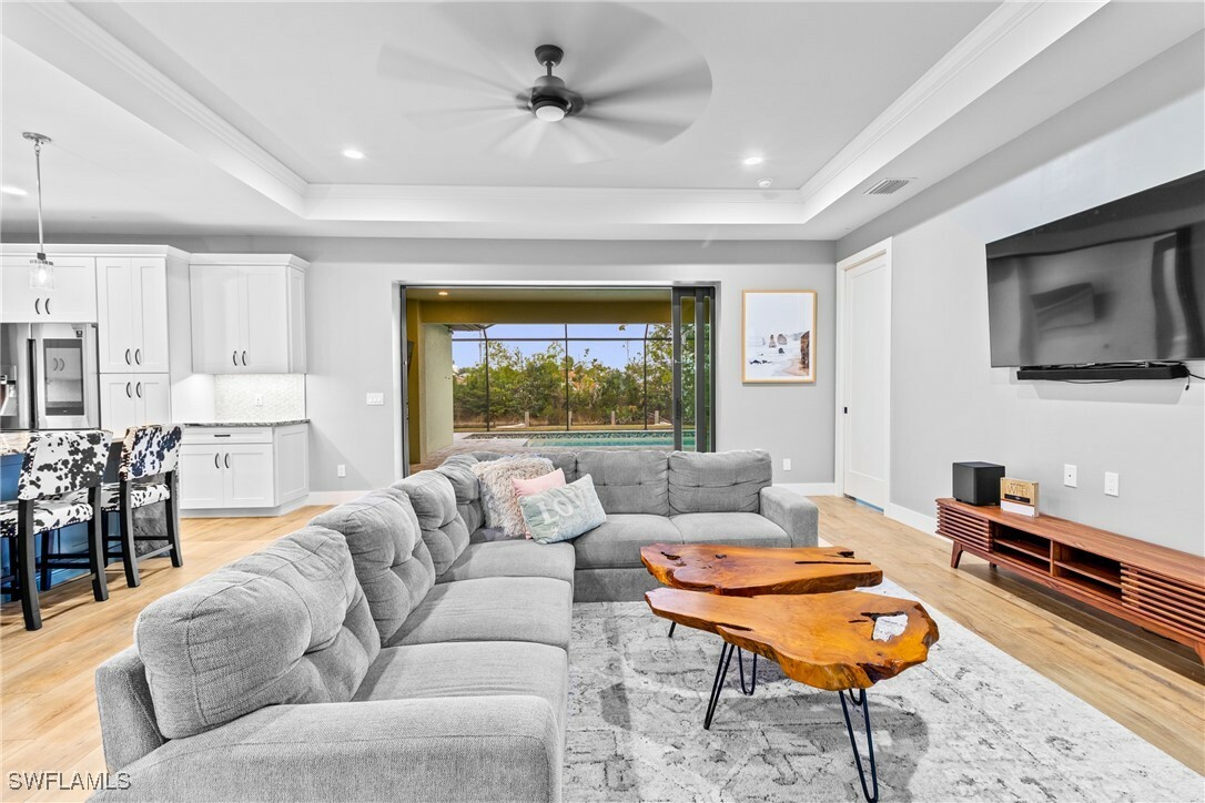 Property Photo:  1418 SW 1st Place  FL 33991 