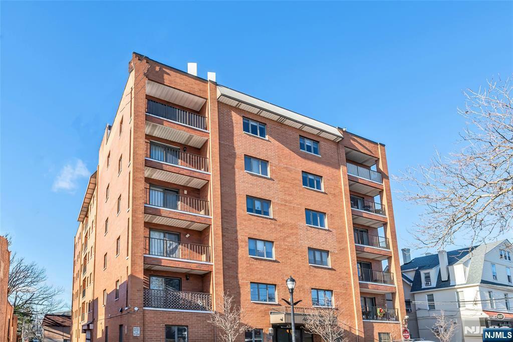 Property Photo: 633 Palisade Avenue 2F NJ 07010