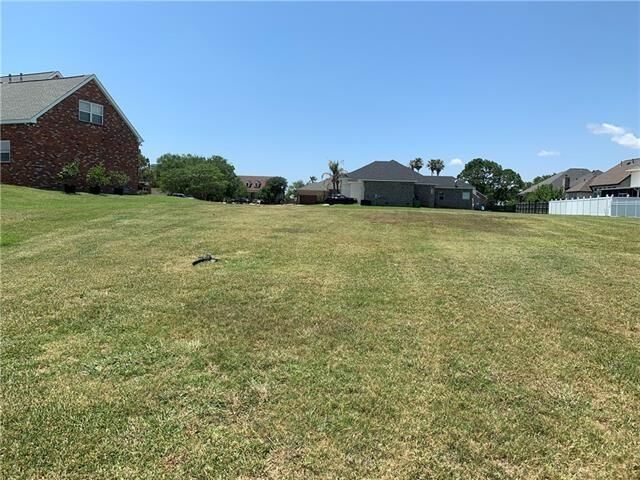 Property Photo: 3 Oak Cove LA 70458