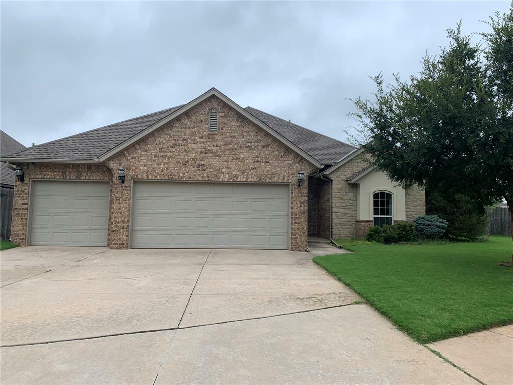 Property Photo: 2433 Glenmere Drive OK 73003