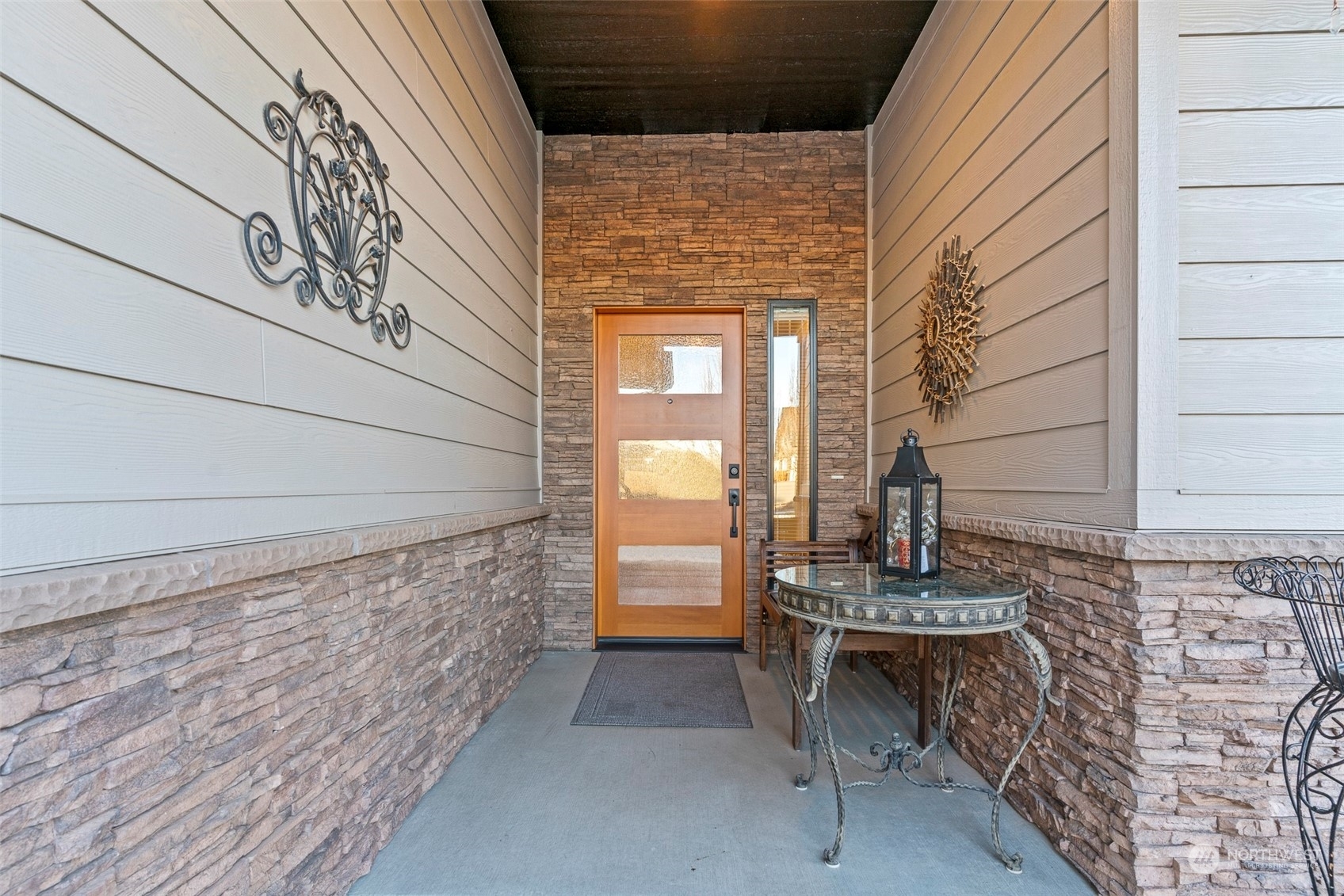 Property Photo: 195 Arabica Road WA 99362