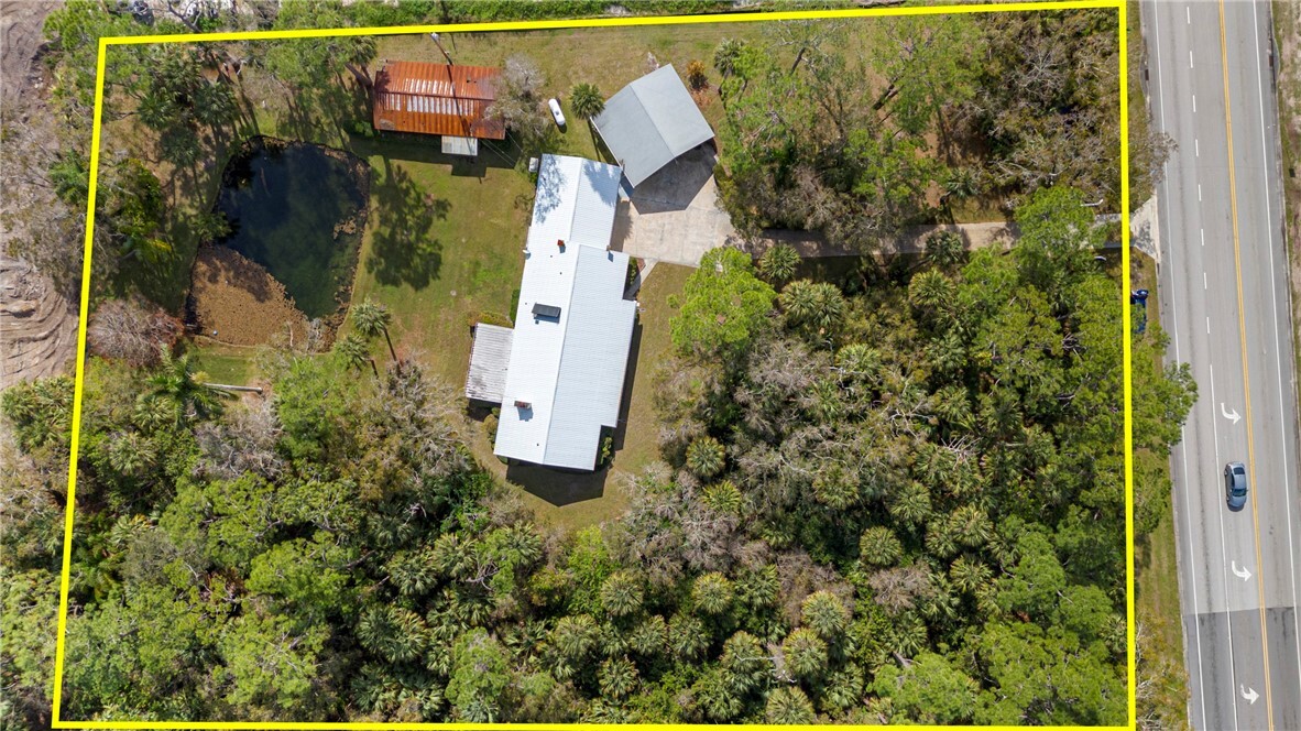 Property Photo: 780 66th Avenue FL 32968