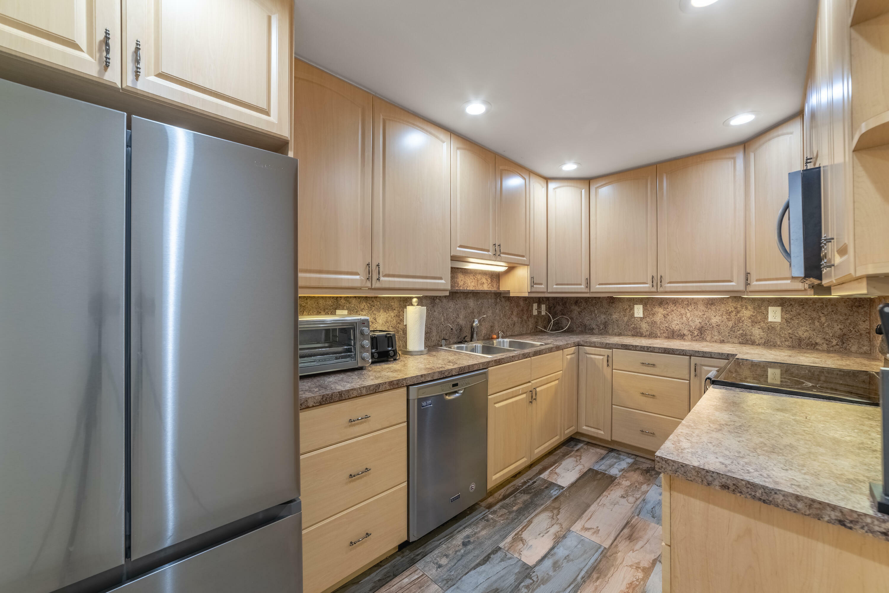 Property Photo: 10110 44th Way S 386 FL 33436