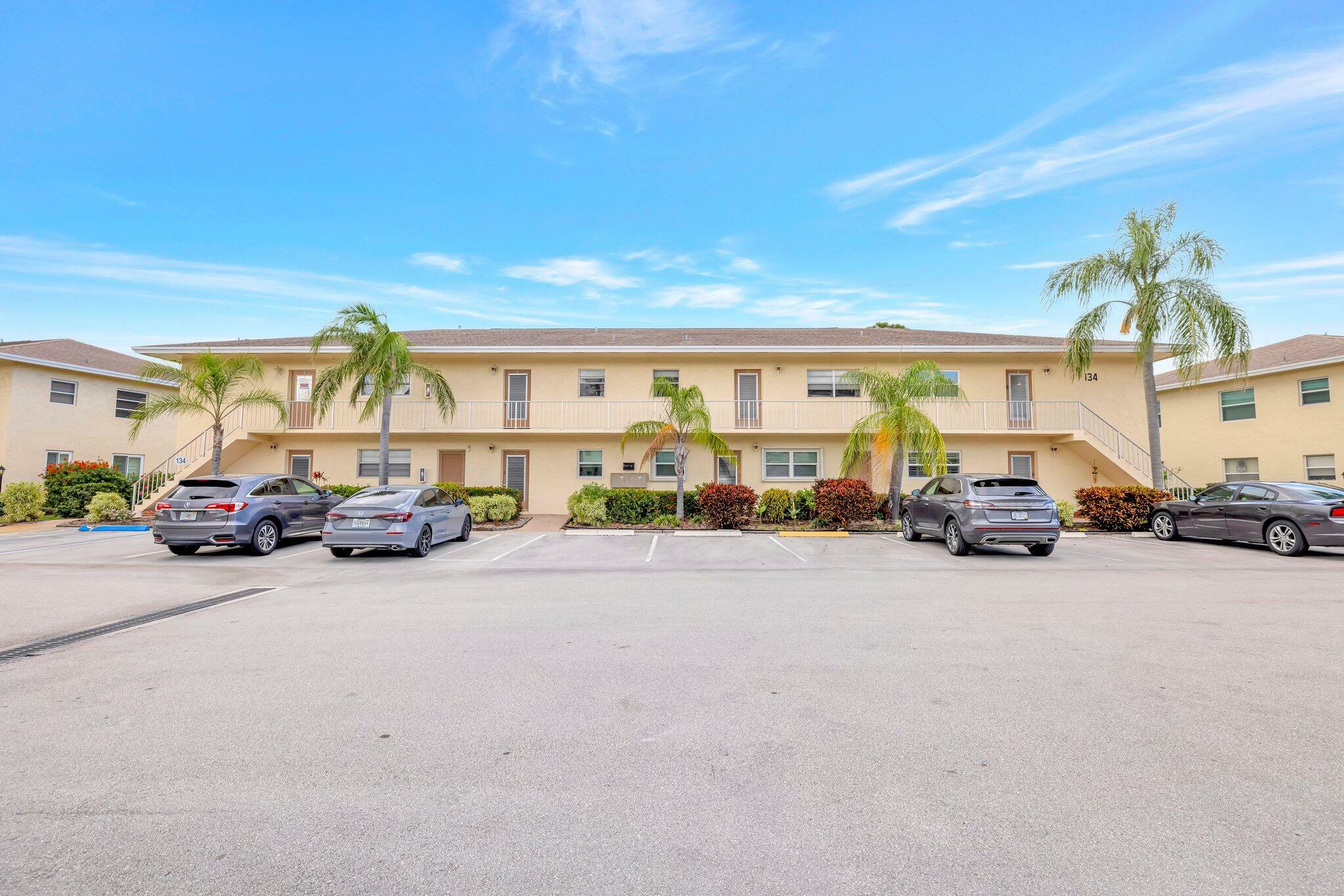 Property Photo:  2950 SE Ocean Boulevard 134-5  FL 34996 