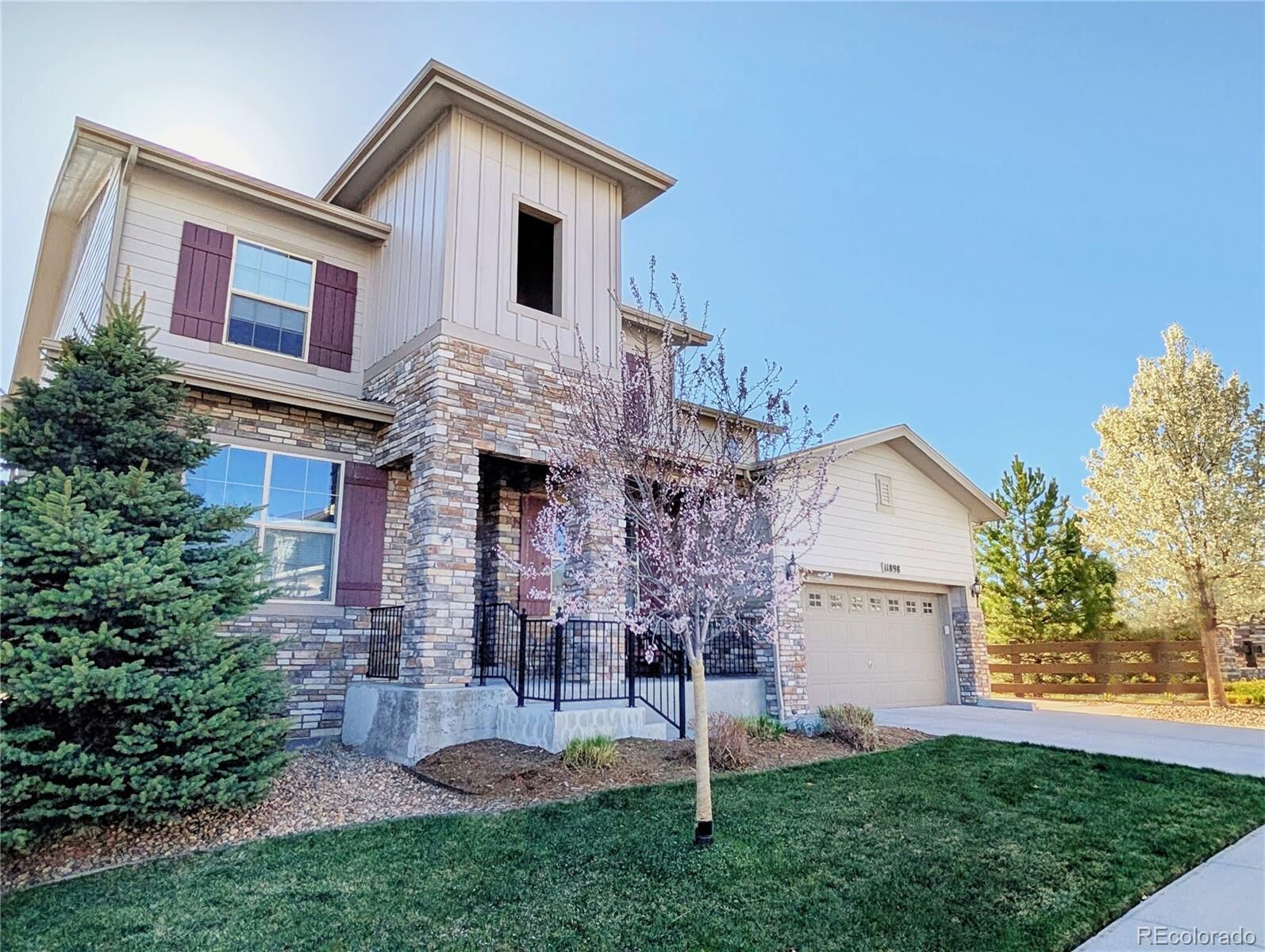 Property Photo:  11898 Discovery Circle  CO 80138 