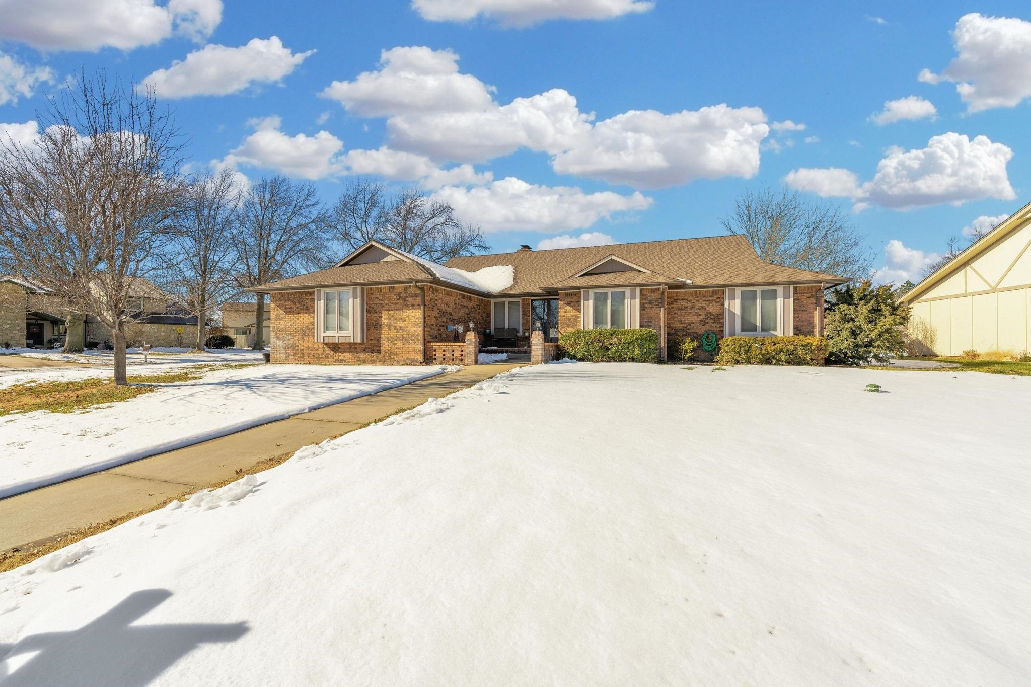 Property Photo:  10254 W Alamo Ct  KS 67212 