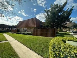 Property Photo:  4081 Forest Hill Dr 4081  FL 33026 