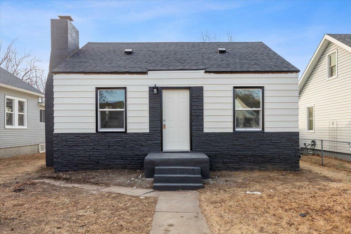 Property Photo:  2709 Avenue C  IA 51501 