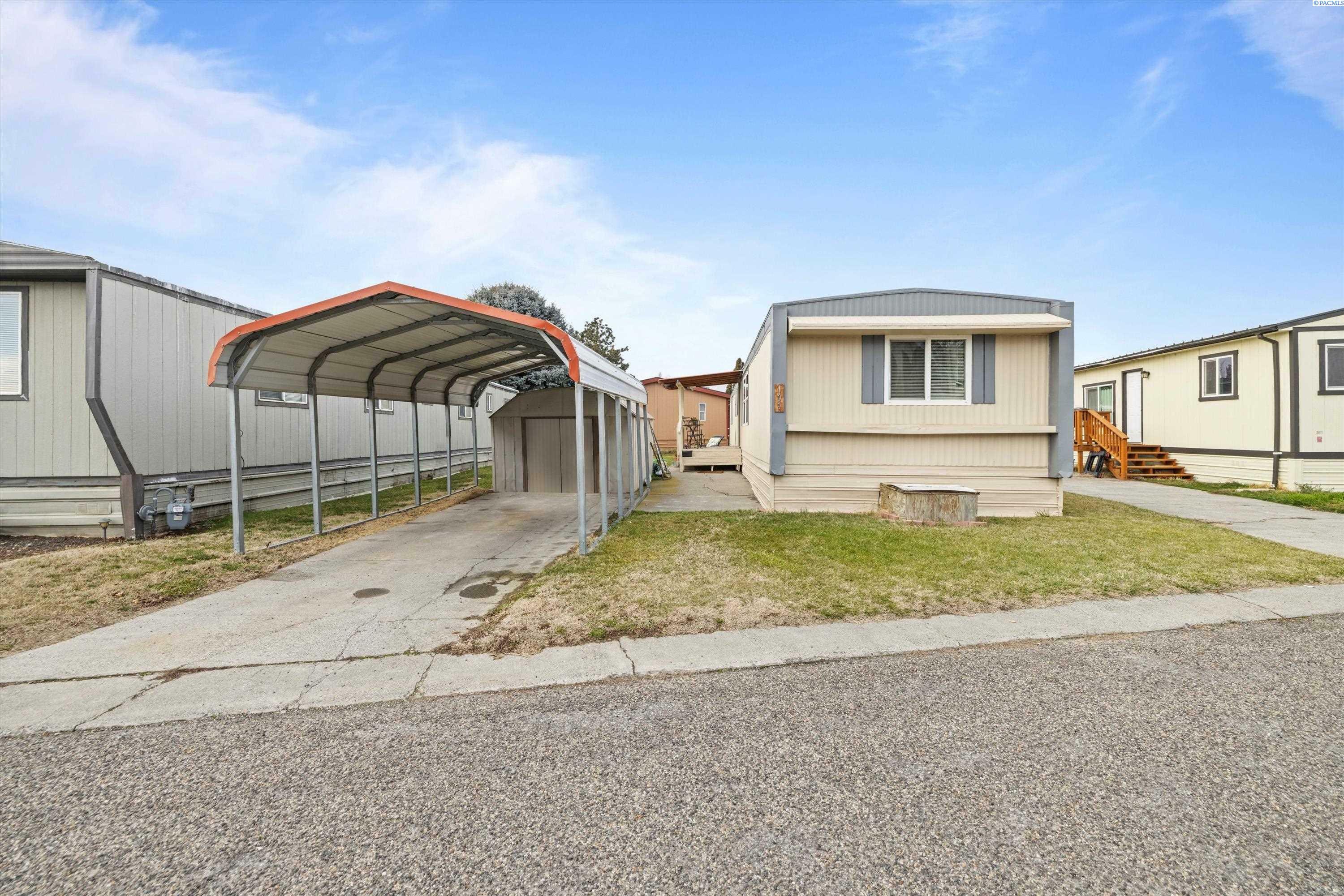 Property Photo:  3324 W 19th Ave 109  WA 99336 