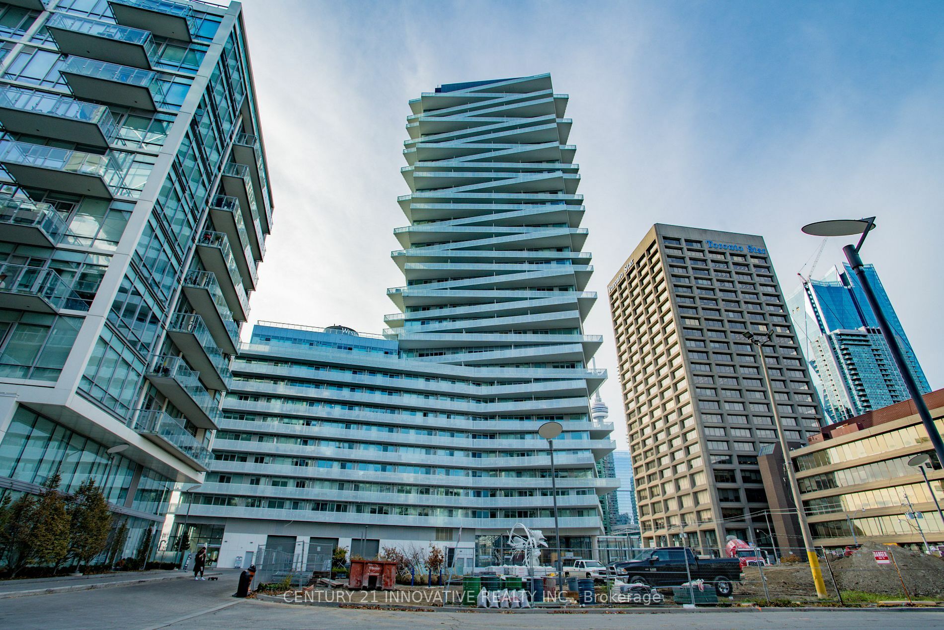 Property Photo:  15 Queens Quay E 911  ON M5E 0A4 