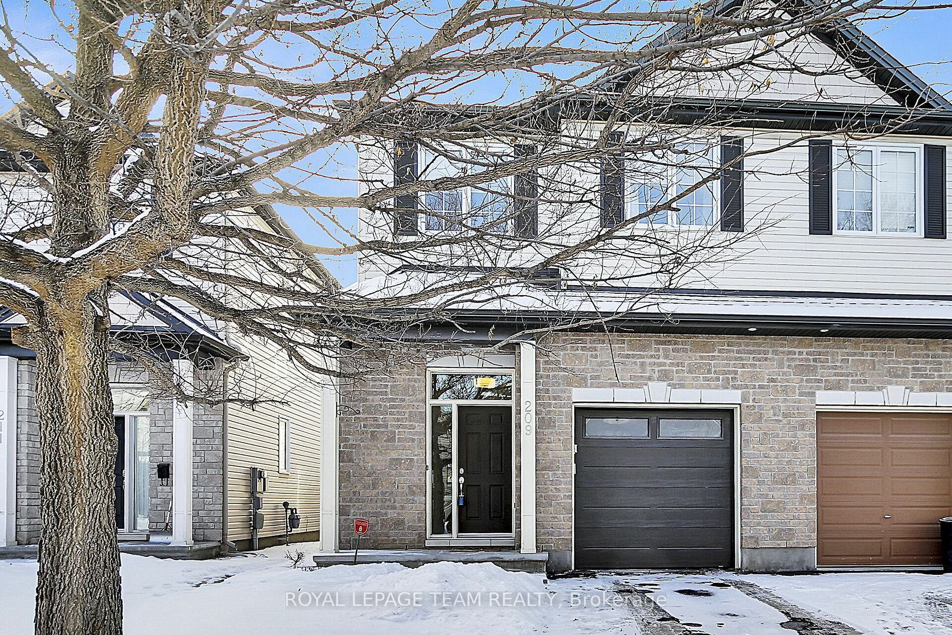 209 Harthill Way  Barrhaven ON K2J 0P1 photo