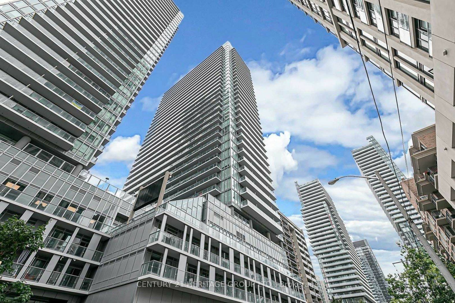 195 Redpath Ave 1511  Toronto ON M4P 0E4 photo