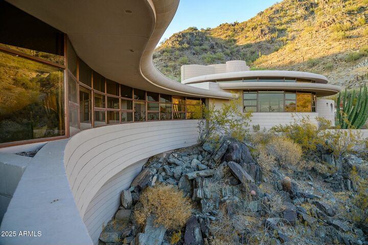 Property Photo: 6836 N 36th Street AZ 85018