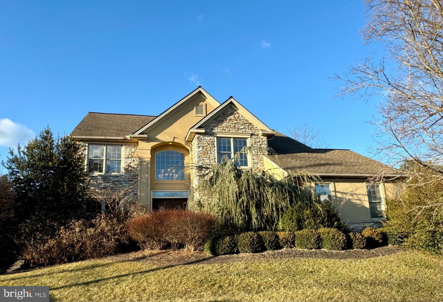 Property Photo:  830 Olde Trail Road  PA 17036 