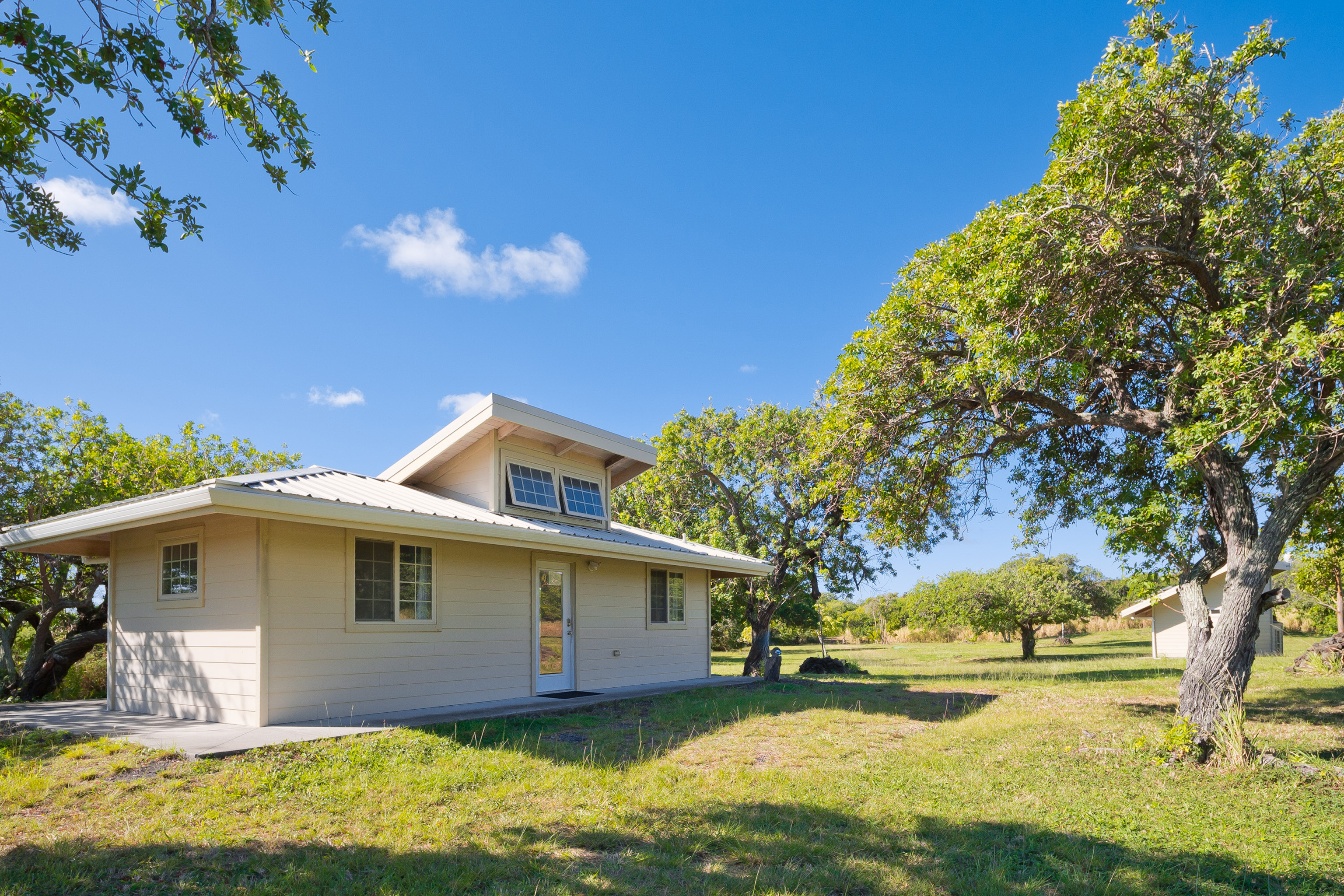Property Photo:  95-6253 Makai St  HI 96772 