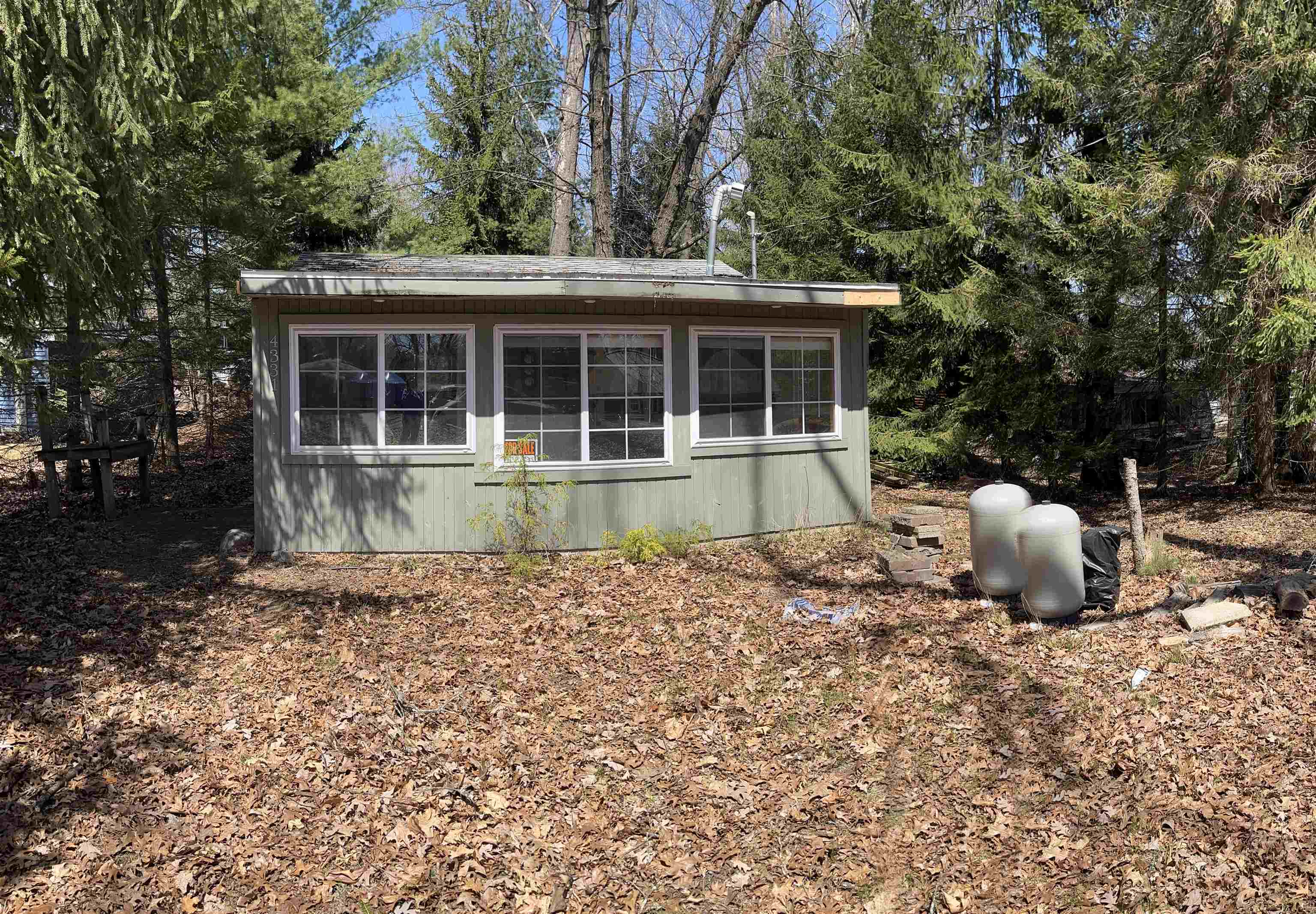 Property Photo: 4331 Oak Beach Drive MI 48625