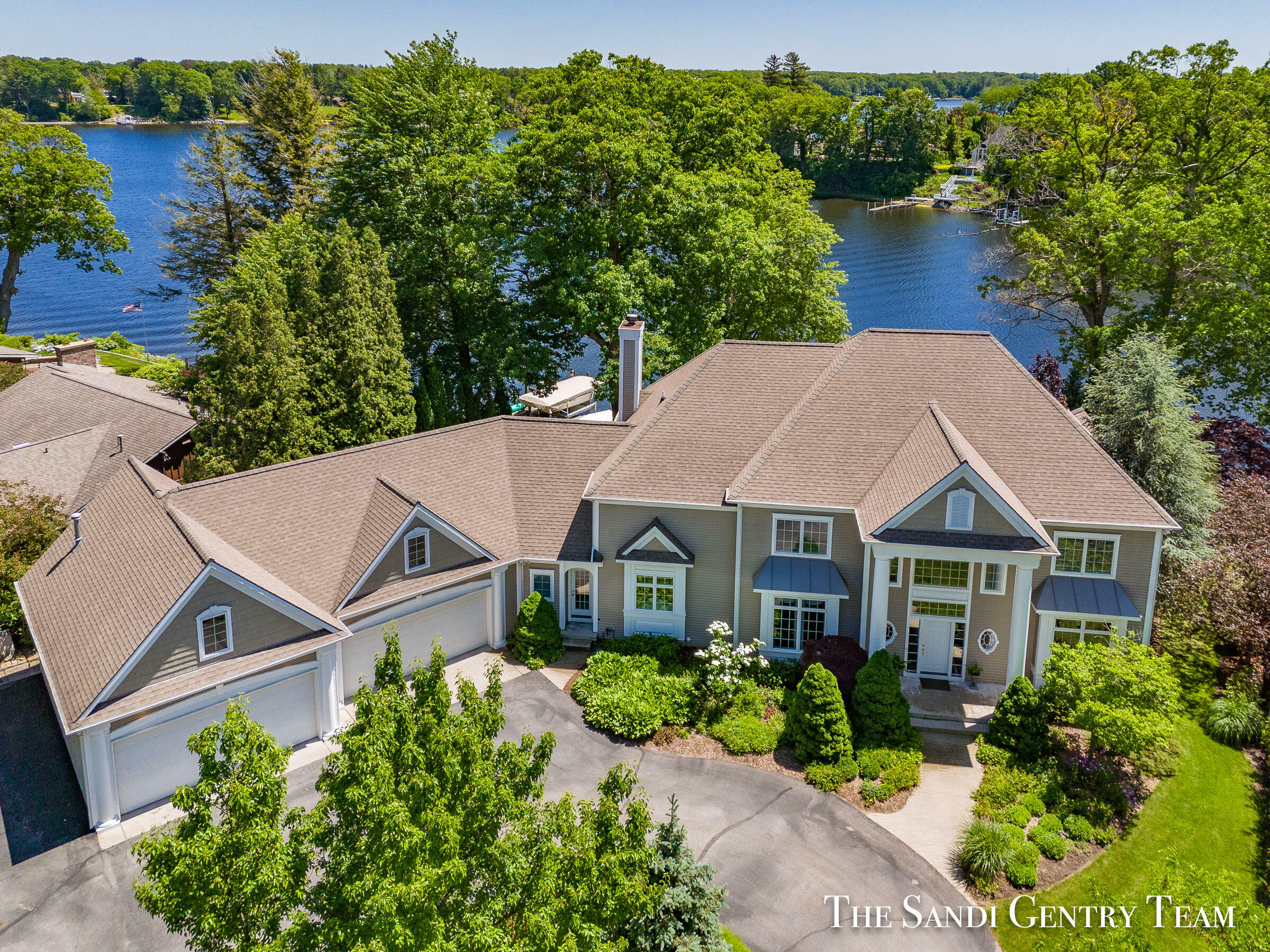 16076 Highland Drive  Spring Lake MI 49456 photo