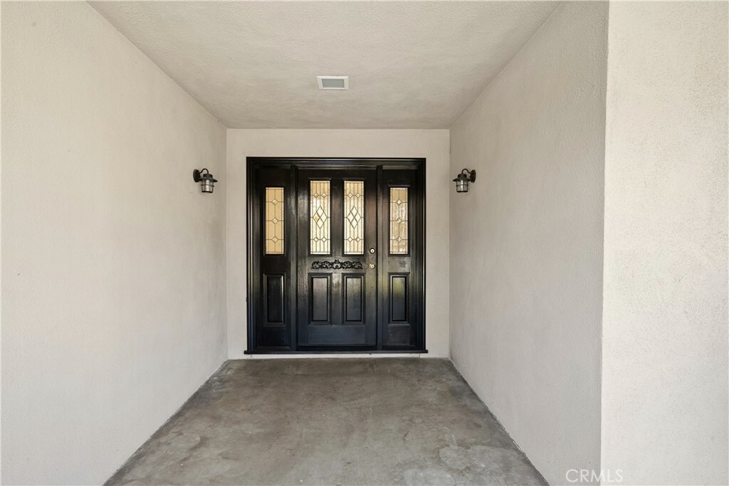 Property Photo:  1015 Cyrus Lane  CA 91006 