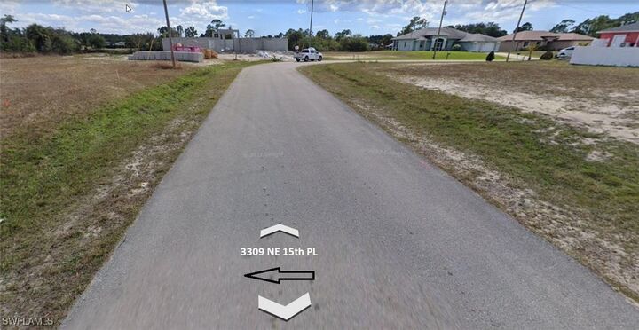 Property Photo:  3309 NE 15th Place  FL 33909 