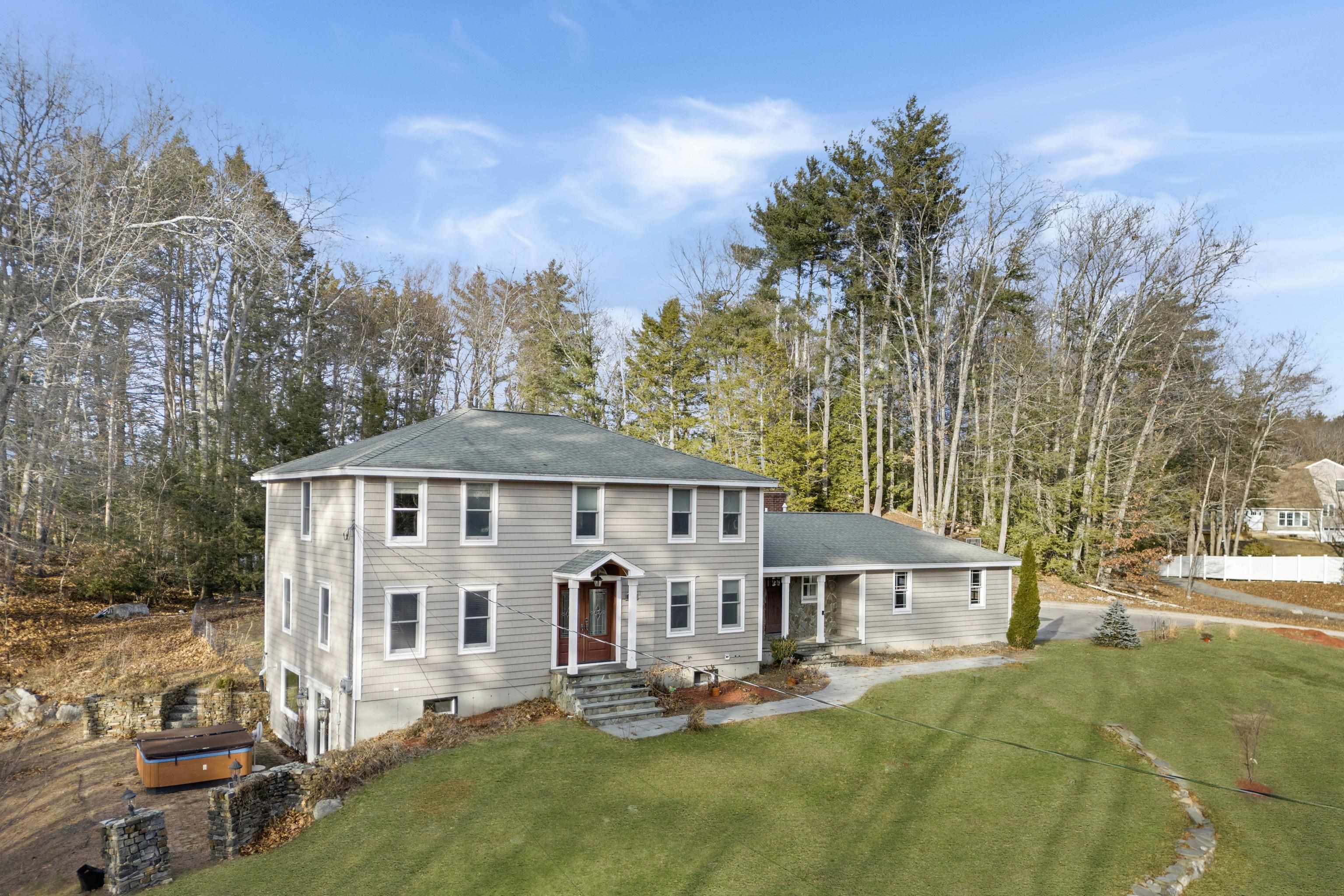 Property Photo:  24 Hemlock Circle  NH 03873 