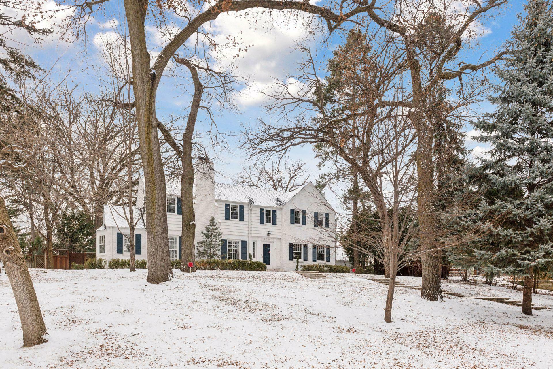 Property Photo:  2720 Glenhurst Avenue  MN 55416 