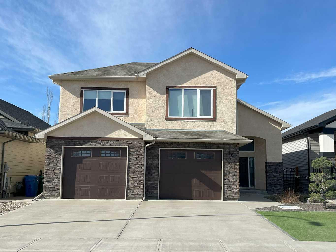 18 Riverine Lane W  Lethbridge AB T1K 0P6 photo