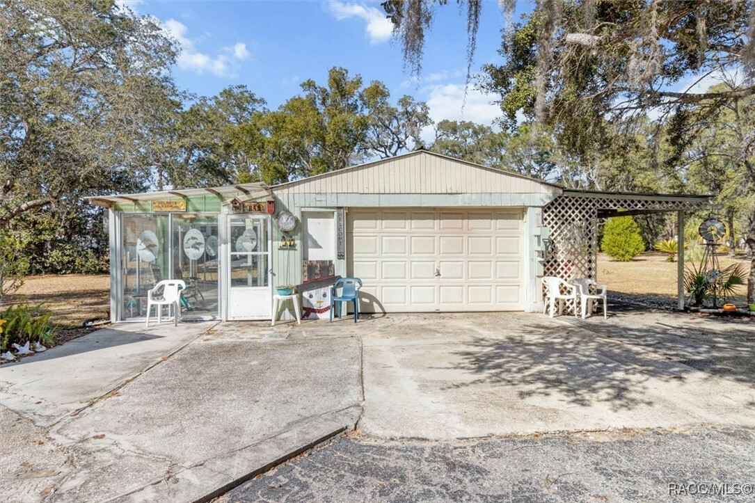 Property Photo:  6981 W Green Acres Street  FL 34446 