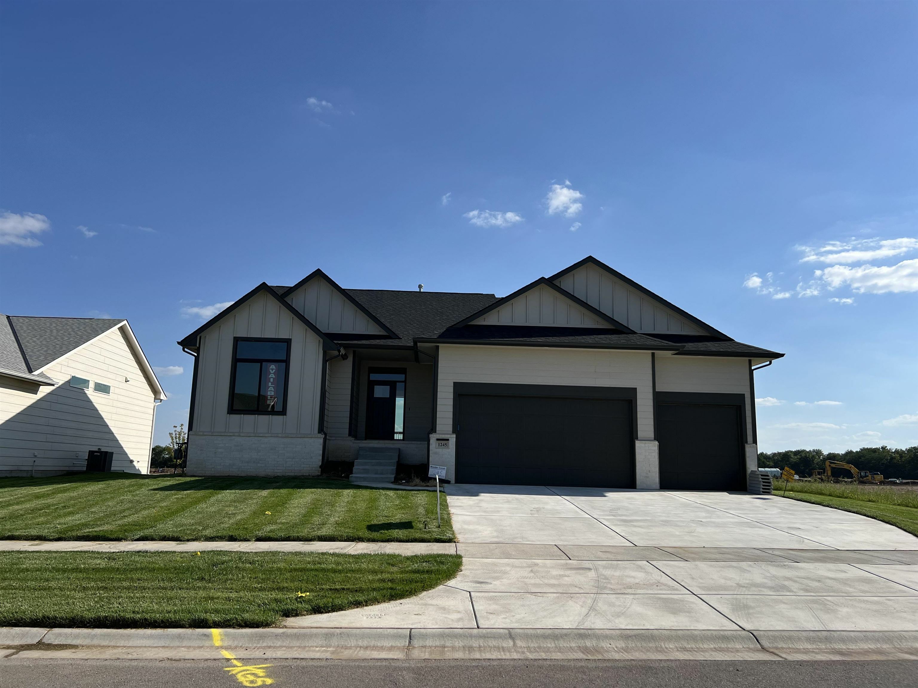 Property Photo:  1245 W Ravendale Ln  KS 67052 