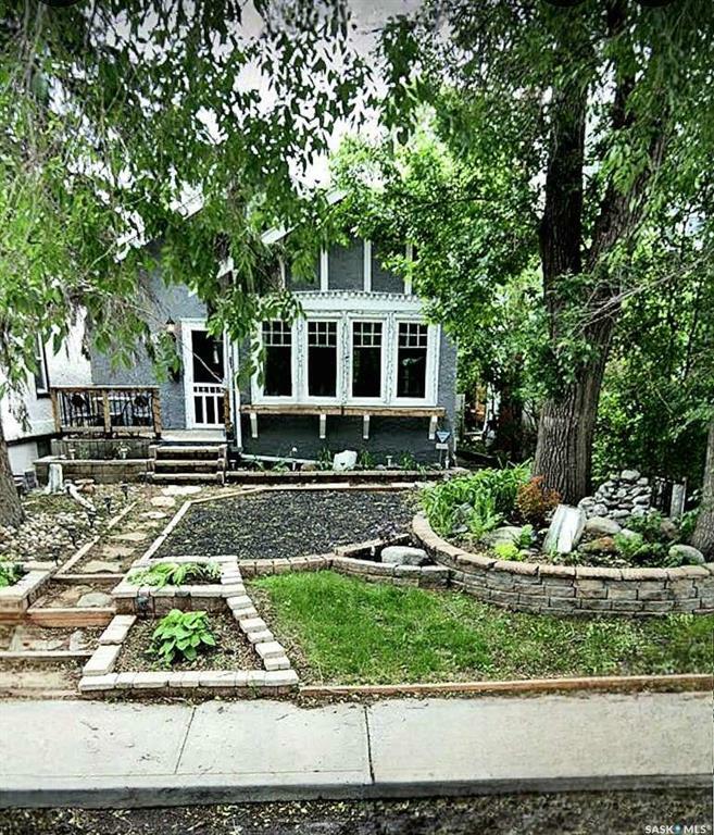 Property Photo:  3035 Robinson Street  SK S4S 1V3 