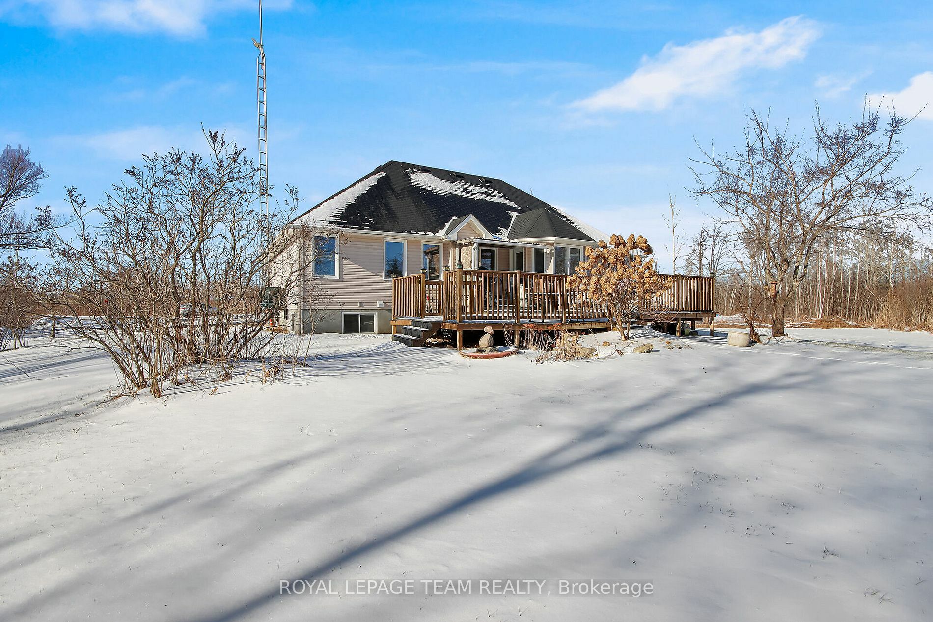 Photo de la propriété:  11 Rideau Crossing Cres  ON K0G 1J0 