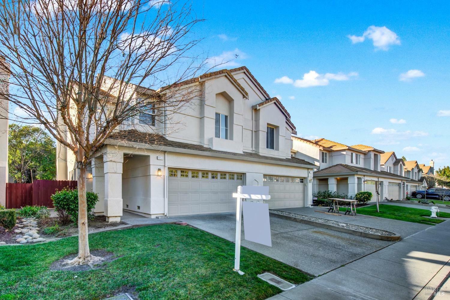 Property Photo:  824 Syracuse Drive  CA 95687 