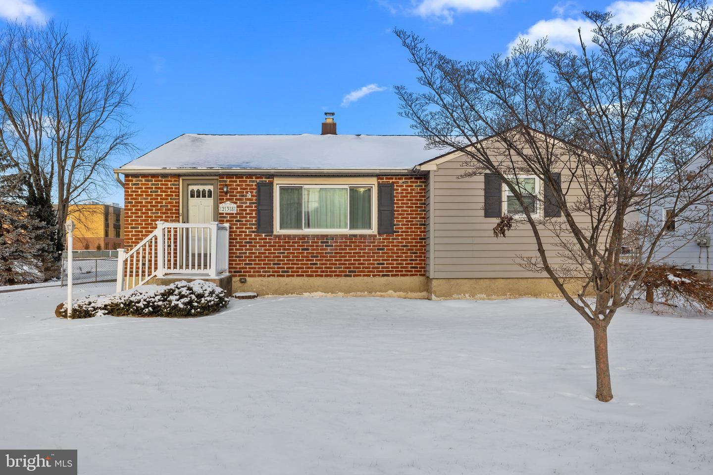 Property Photo:  238 Garden Avenue  PA 19044 