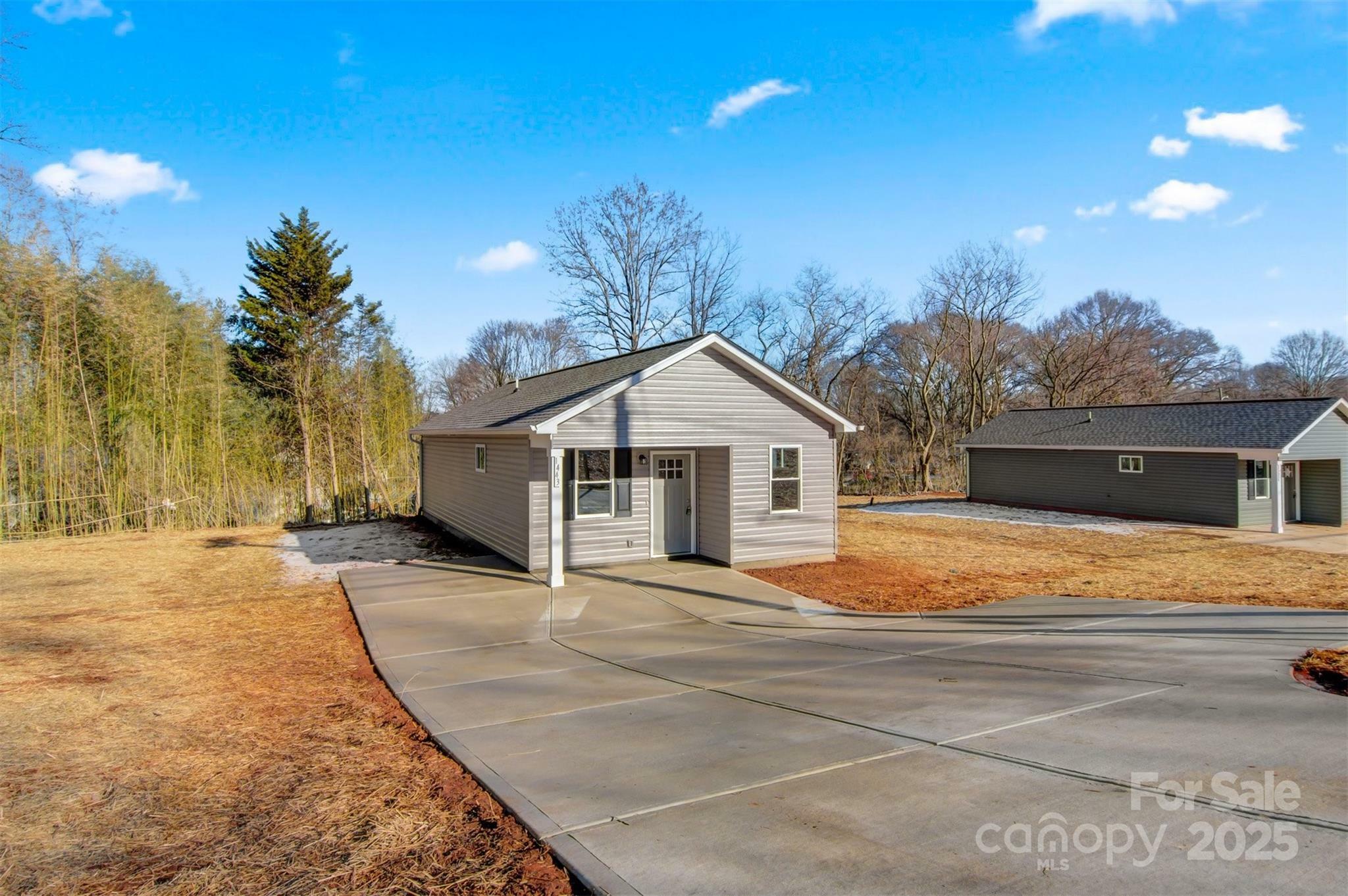 Property Photo:  1443 Southwest Boulevard  NC 28658 