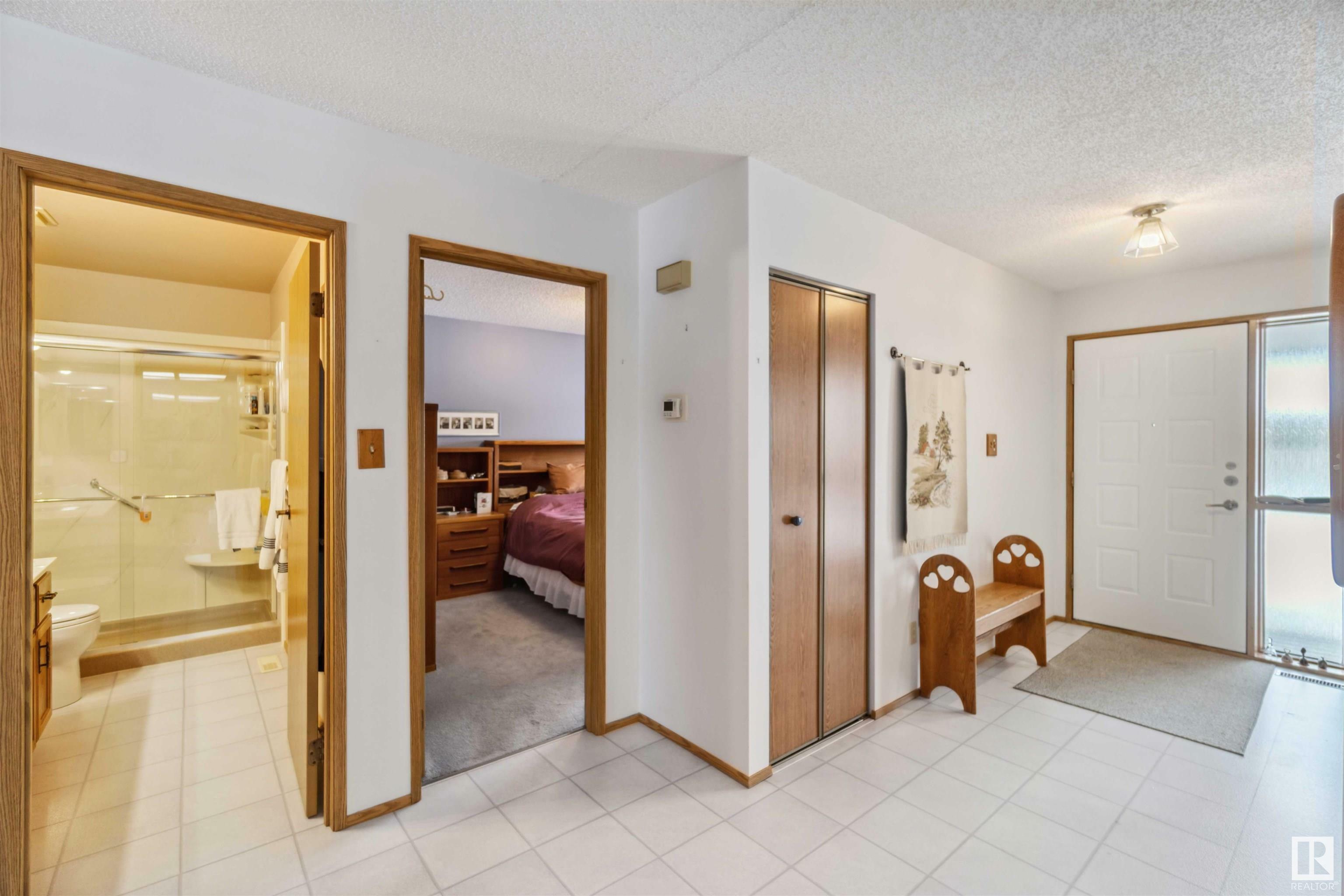 225 Oeming Road NW  Edmonton AB T6R 1M1 photo