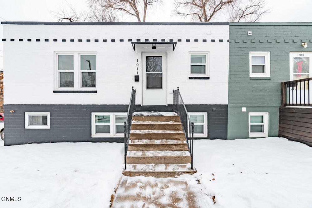 Property Photo:  1011 N 6th Street  ND 58501 