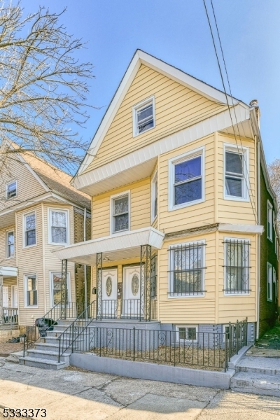 Property Photo:  752 S 16th St  NJ 07103 