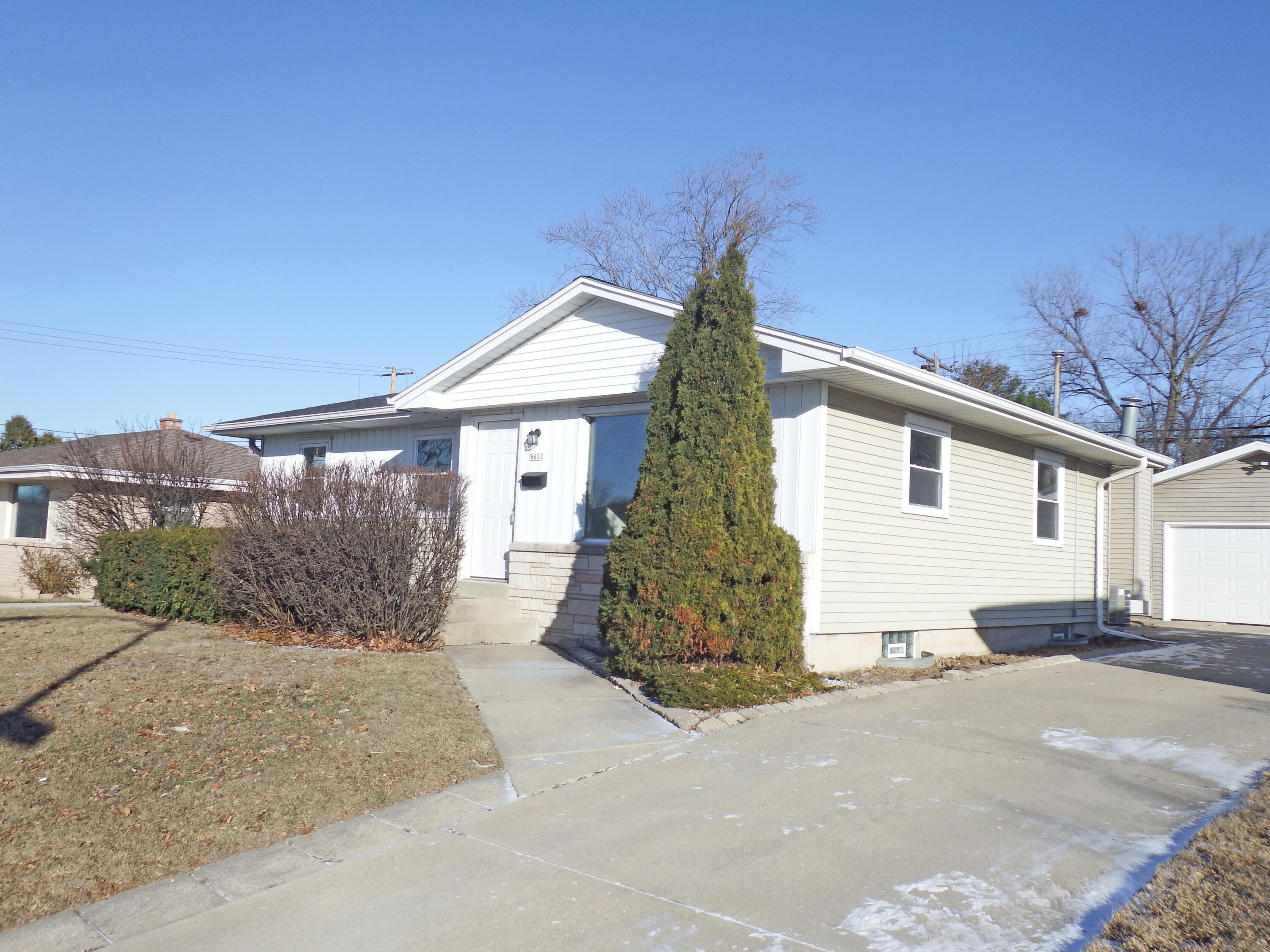 Property Photo:  6612 N 81st St  WI 53223 