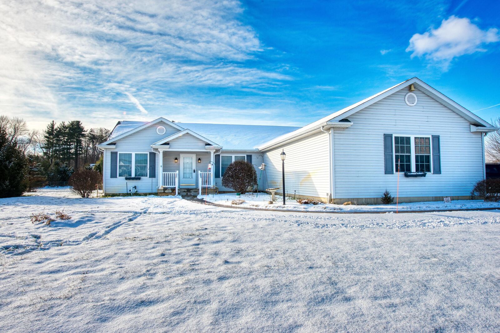 Property Photo: 3880 Gateway Lane MI 49120