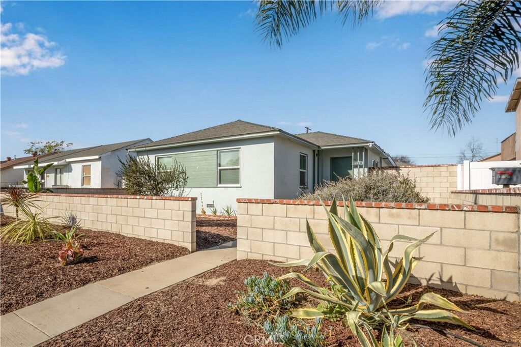 Property Photo:  10831 Rosecrans Avenue  CA 90650 