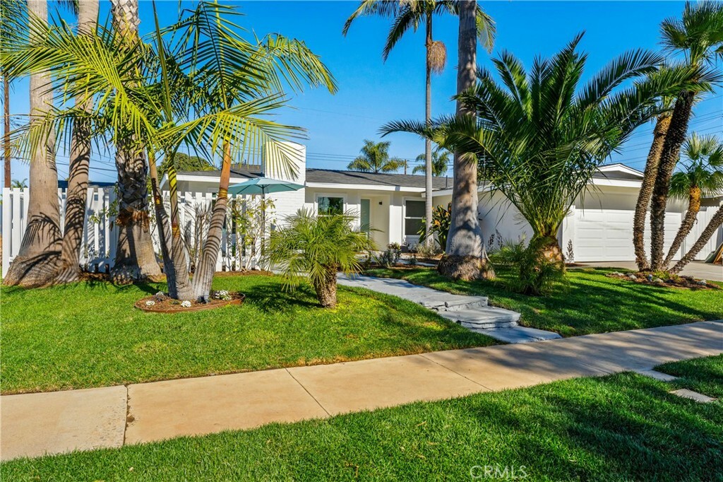 208 Amherst Place  Costa Mesa CA 92626 photo